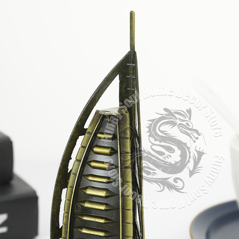 Metal Burj Al Arab Dubai Luxur - Home Office Dubai 评论和价格
